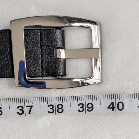 ❤️ Calvin Klein Jeans Silver Studded Black Faux Leather Belt Size Small - Picture 6 of 7